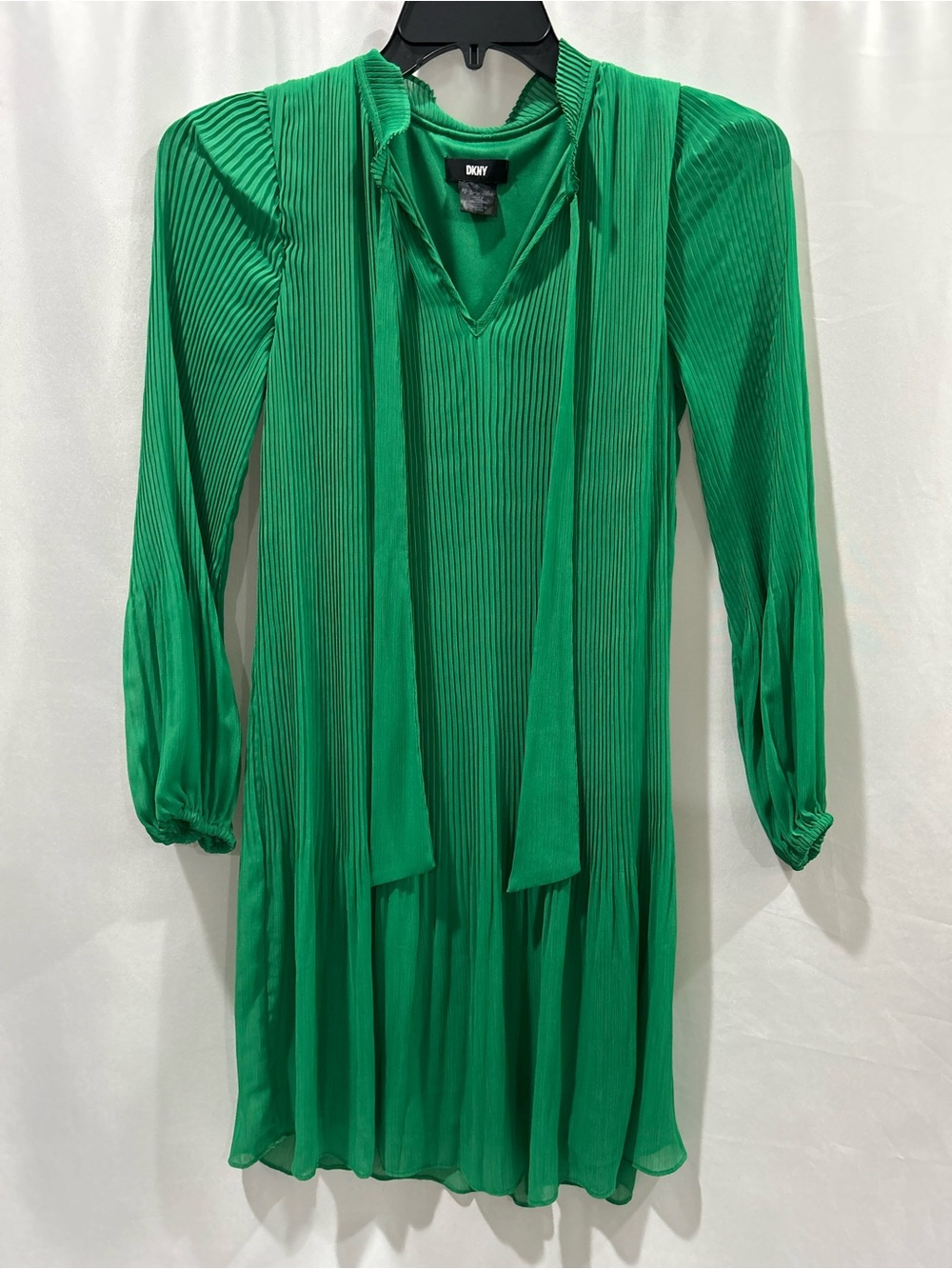 LN Dkny Plisse Vibrant Kelly Green Long-Sleeve Pleated Tie-Neck Dress